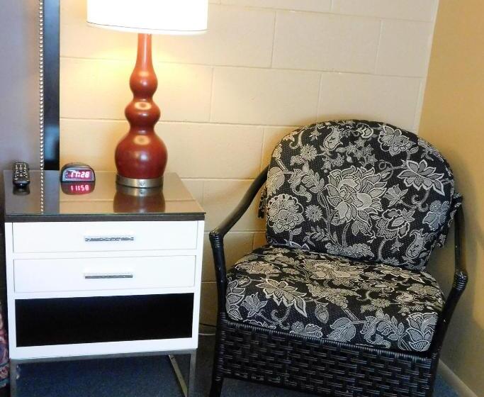 Quarto Deluxe, Capri Motel