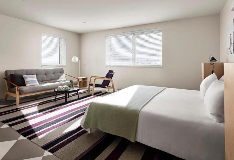 إستوديو قياسى, The Asbury