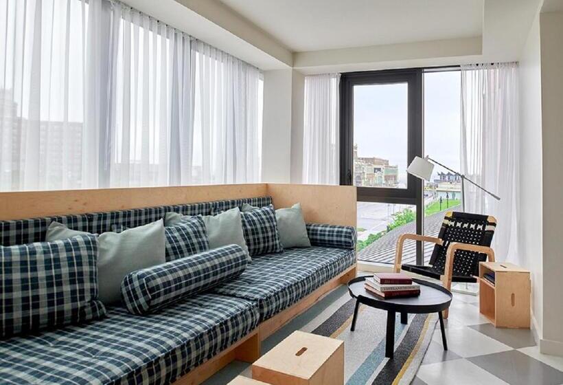 ガーデンビュースイート, The Asbury