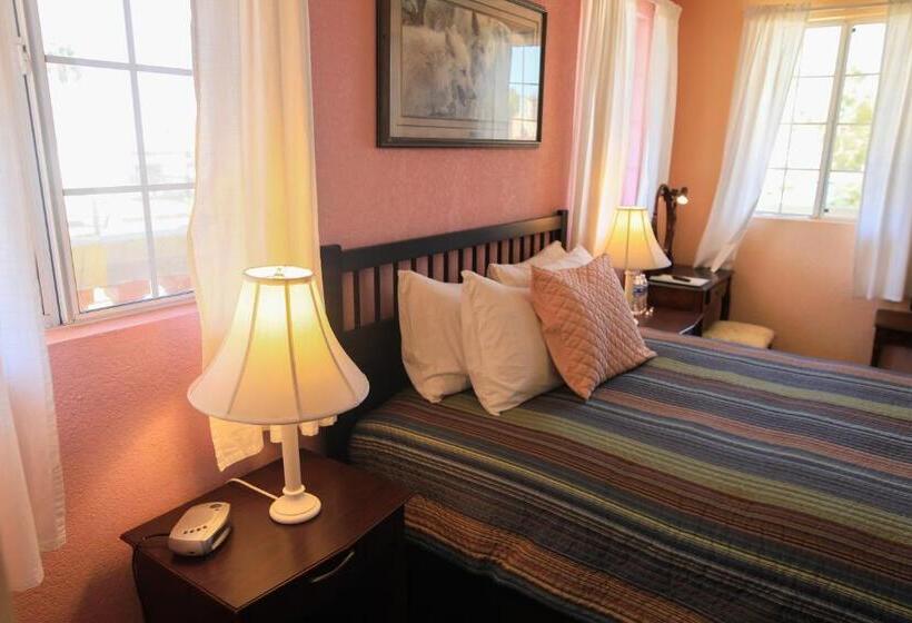 غرفة قياسية مطلّة علي البحر, Playa Hermosa Inn At The Beach
