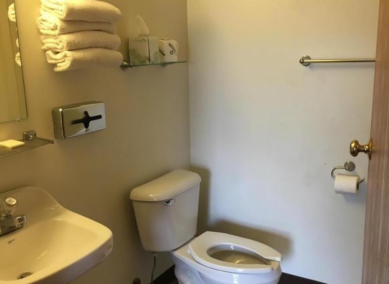 家庭间, Tarragon Motel