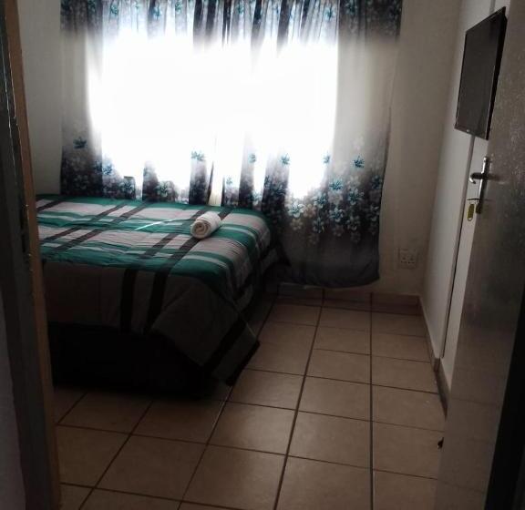 חדר דלוקס, 7 Geelhout Ave