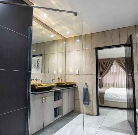 سوییت اجرایی, Anew Hotel & Convention Centre Or Tambo Johannesburg
