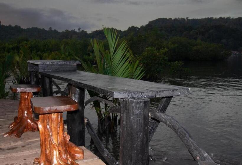 Номер Стандарт, Novali Surf Retreat Mentawai