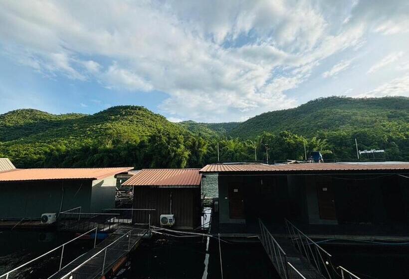 Люкс Вид на Реку, The Good View Erawan Resort