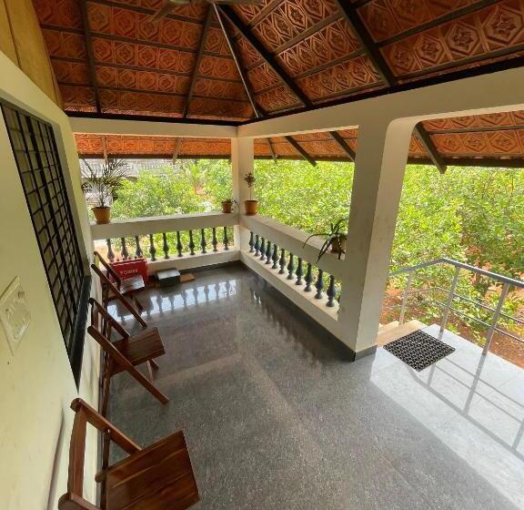 اتاق لوکس, Hostel Exp, Auroville   A Rural Retreat Experience