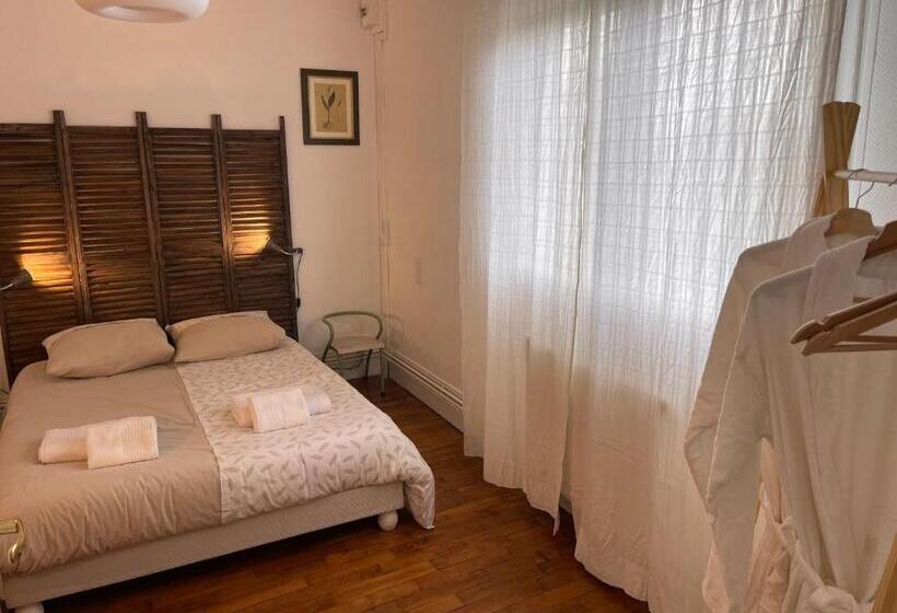 Номер Стандарт Совместная Ванная, La Chambre Verte Du Gite De Vendome