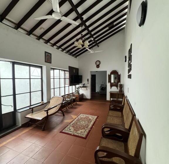 اتاق لوکس خانوادگی, Vittal Iyer House