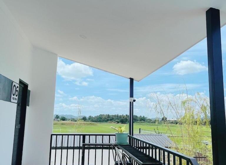 标准间带游泳池, Penguin Villa Resort & Bistro