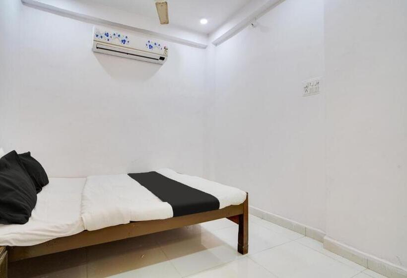 اتاق کلاسیک سه تخته, Oyo Hotel Silver Plaza