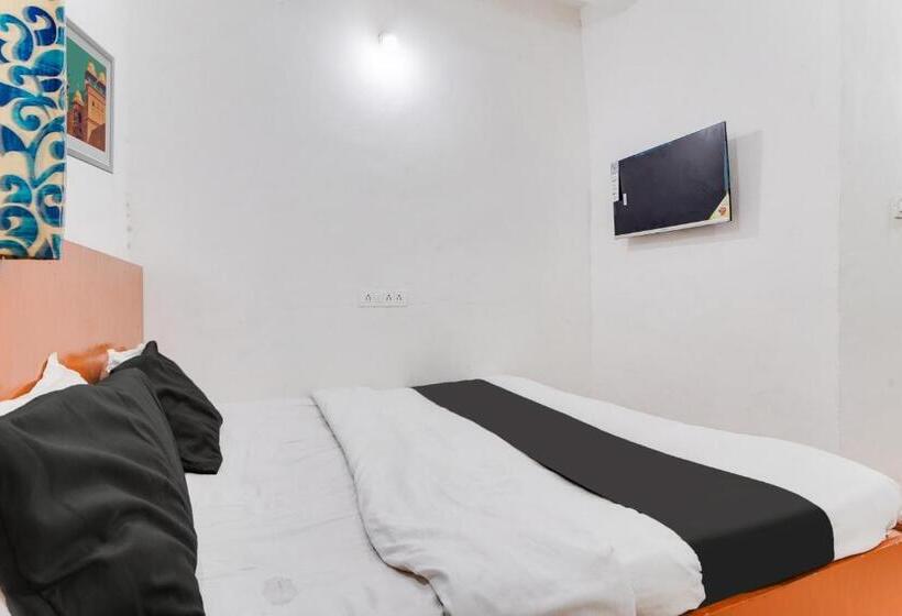 اتاق کلاسیک سه تخته, Oyo Hotel Silver Plaza