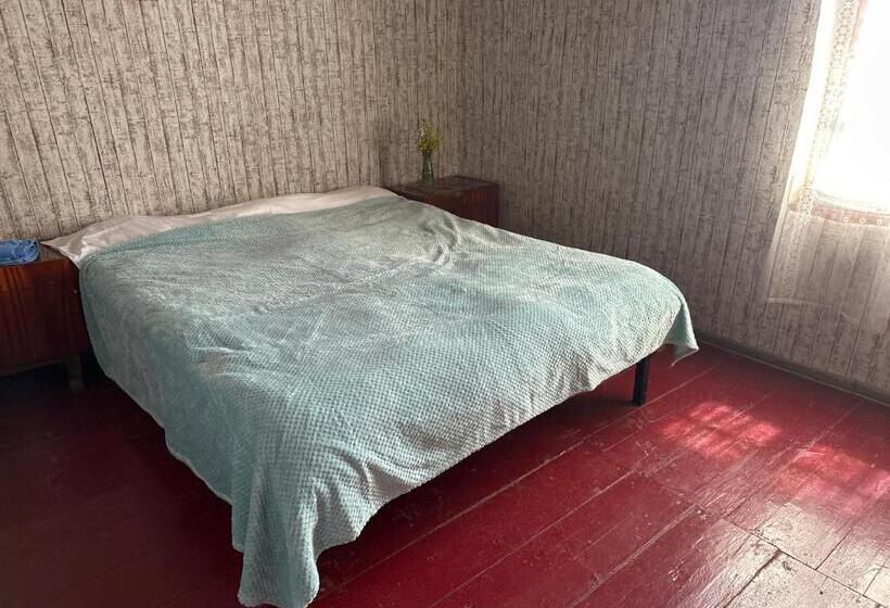 اتاق اکونومی, Tamazi Guest House