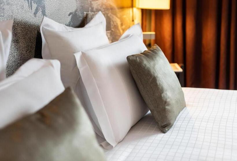 Полулюкс Классика, Mercure Urabandai Resort & Spa