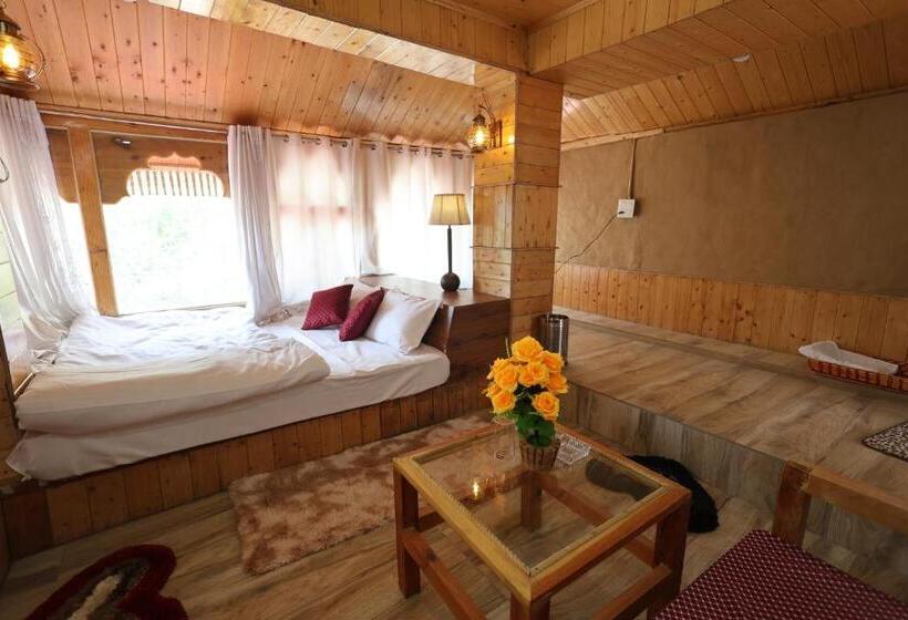 수피리어 스위트, Tirthan Village Resort   Tirthan Valley
