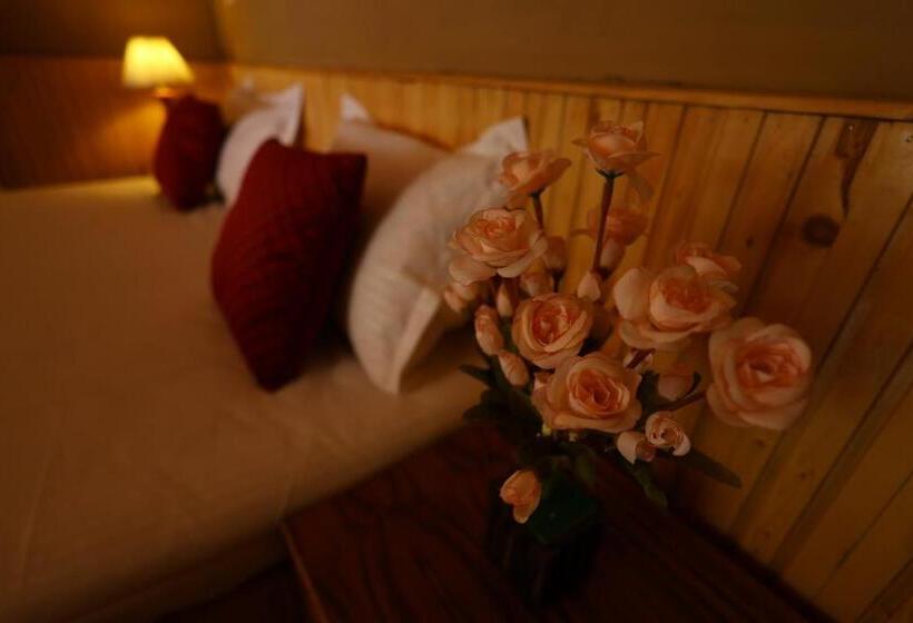디럭스 스위트, Tirthan Village Resort   Tirthan Valley