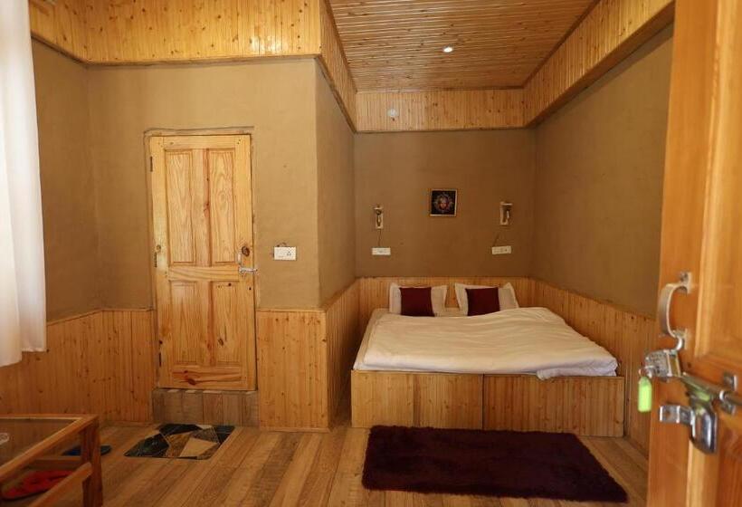 디럭스 룸, Tirthan Village Resort   Tirthan Valley