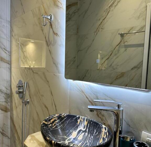 4인용 스탠다드 룸, Troy Aparthotel Durres