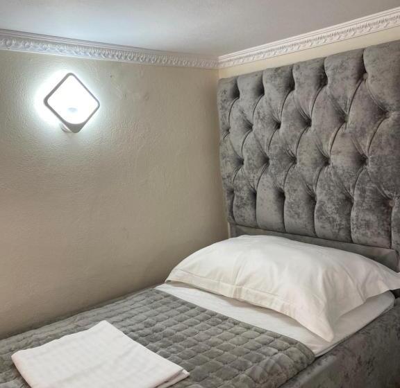 4인용 스탠다드 룸, Troy Aparthotel Durres