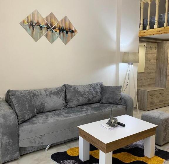 4인용 스탠다드 룸, Troy Aparthotel Durres