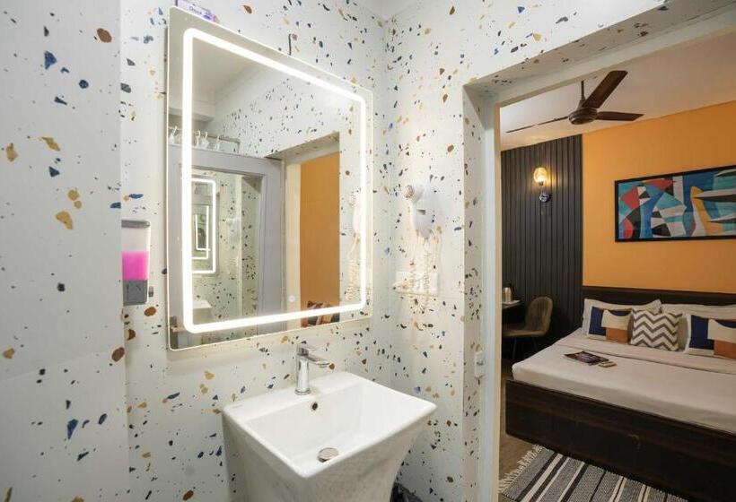 Номер Стандарт, Zostel Delhi