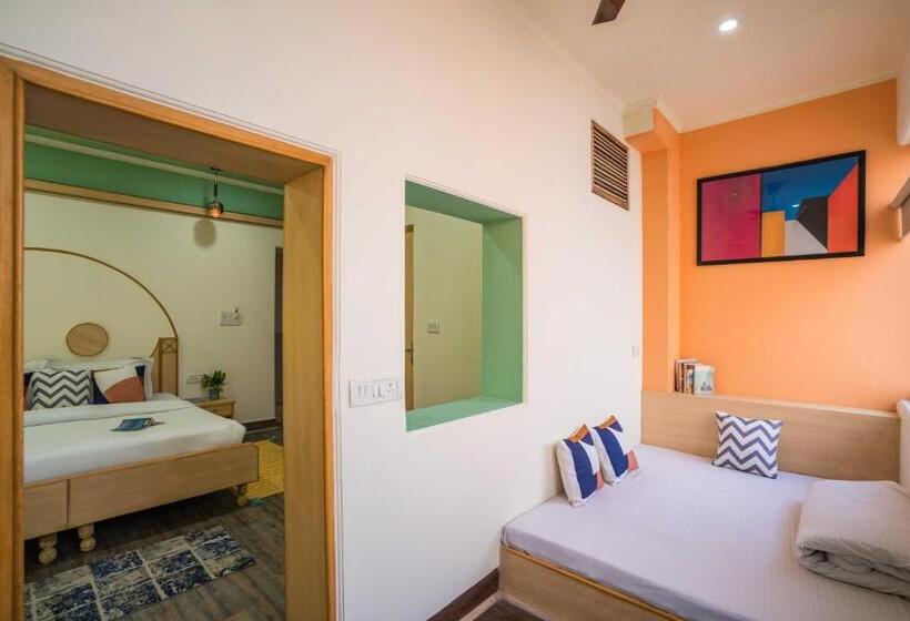 Номер Deluxe, Zostel Delhi
