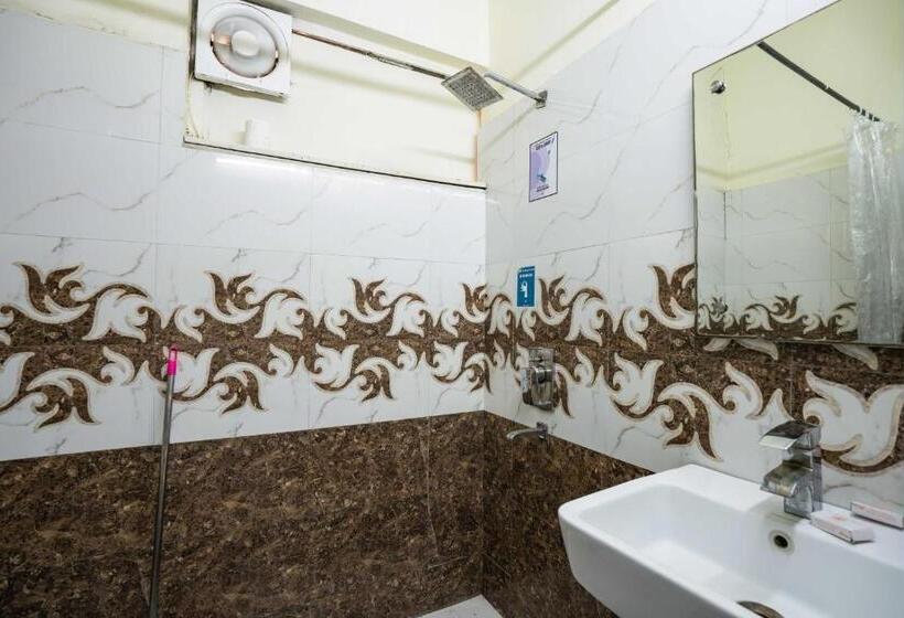 Кровать в Общей Комнате, Zostel Delhi
