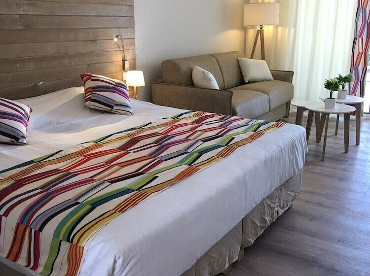 Premium Junior Suite, La Playa Orient Bay