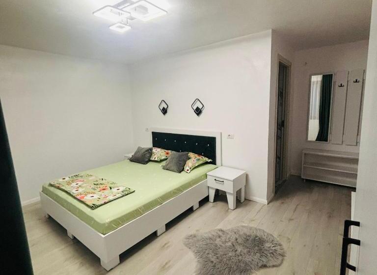 Quarto Estandar, Casa Coman