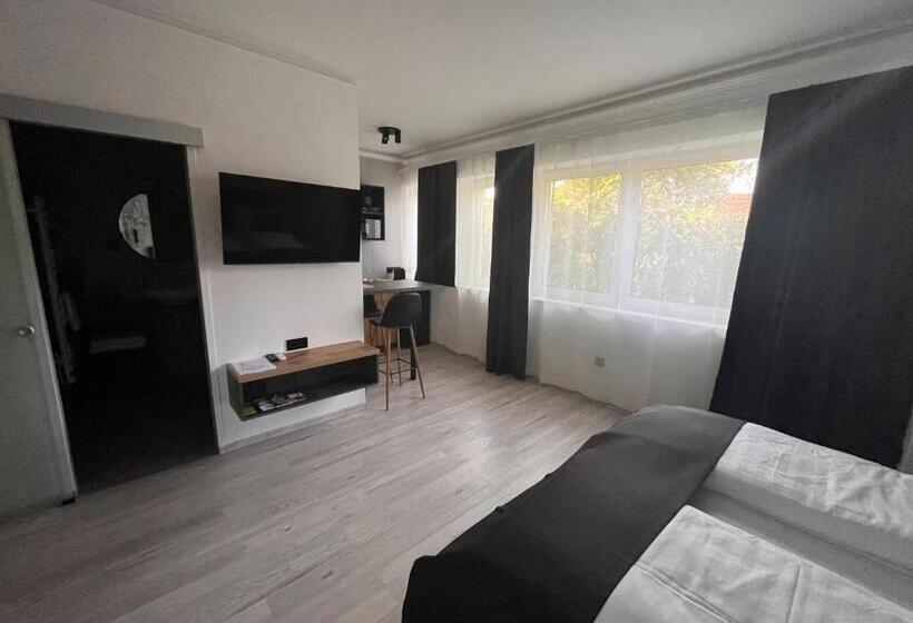 Апартаменты 1 Спальня Вид на Город, Várkapu Apartmanok 2