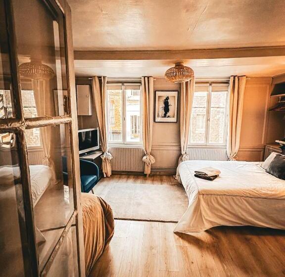 اتاق استاندارد سه نفره, Le 105, Honfleur