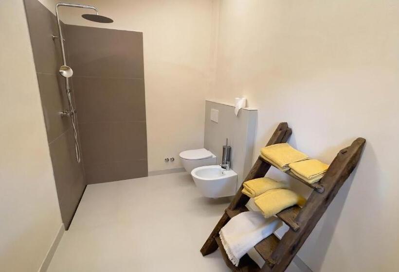 Трехместный Номер Стандарт с Балконом, Agriturismo Mirtilla