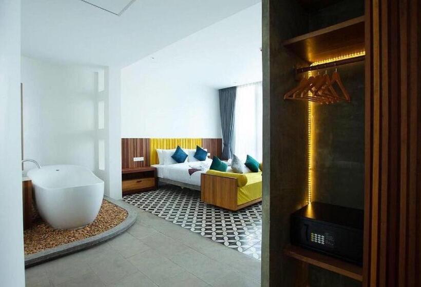 带花园景观和一个卧室的别墅, New Centro Pool Villa