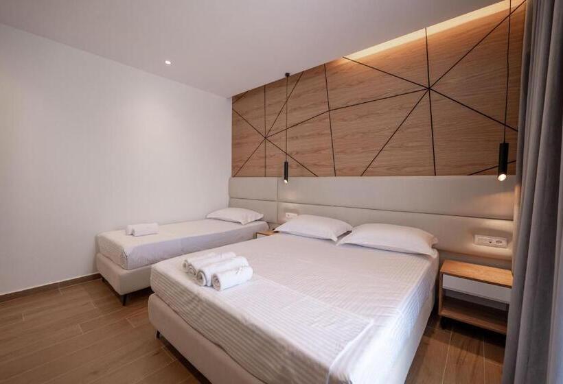 Quarto Triplo Deluxe, Aboja Inn