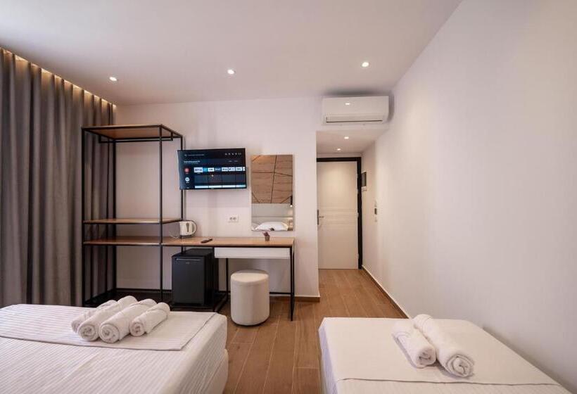 Quarto Triplo Deluxe, Aboja Inn