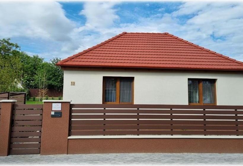 Дом 1 Спальня, Villa V53 Siófok