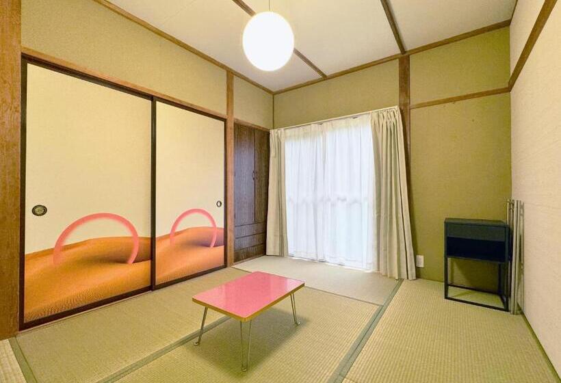 Quarto Estandar, Makiba