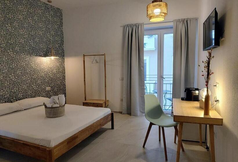 Номер Deluxe с Балконом, La Casa Di Vibi