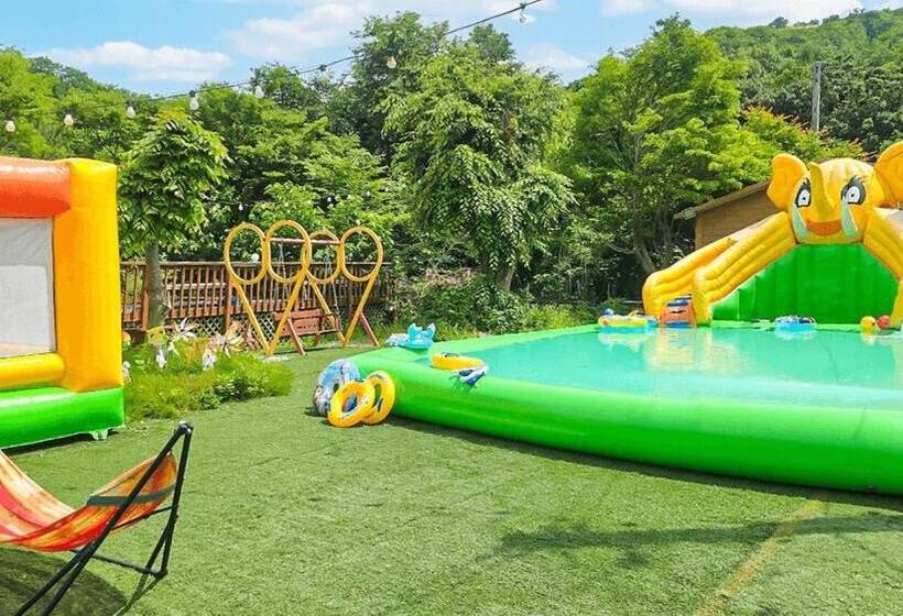 اتاق استاندارد, Ganghwado Baby Bear Spa Pension