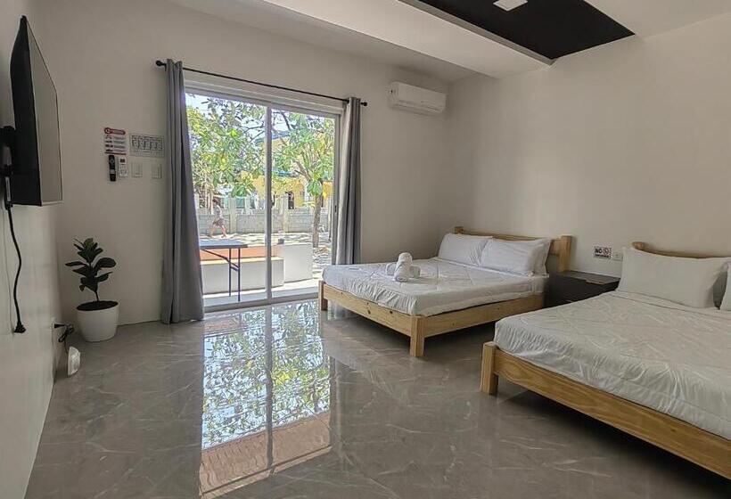 Семейный Номер, Pip.avenue Beach House