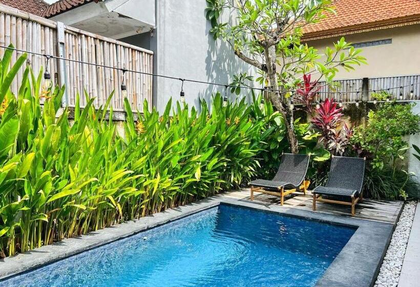 اتاق لوکس, Island Boy Guesthouse A Prime Location In Canggu