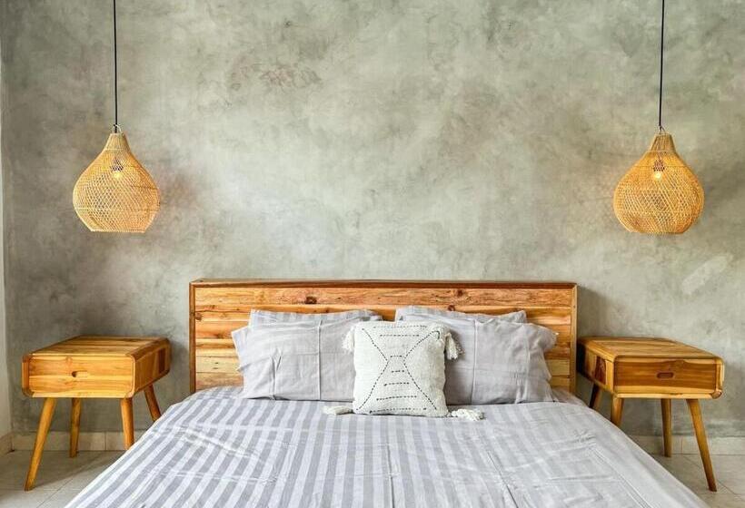 اتاق لوکس, Island Boy Guesthouse A Prime Location In Canggu