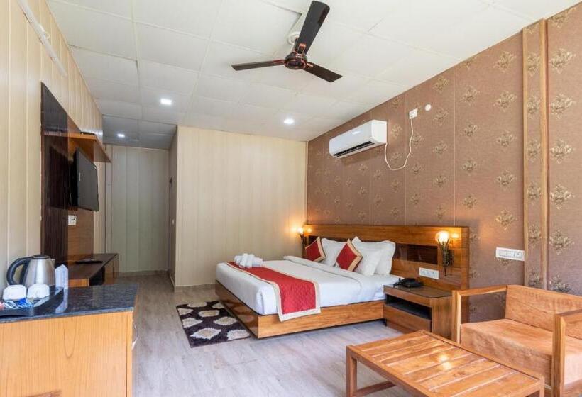带河湖景观的套房, Sukham Raasa River Resort & Spa By Lawrence Hotels
