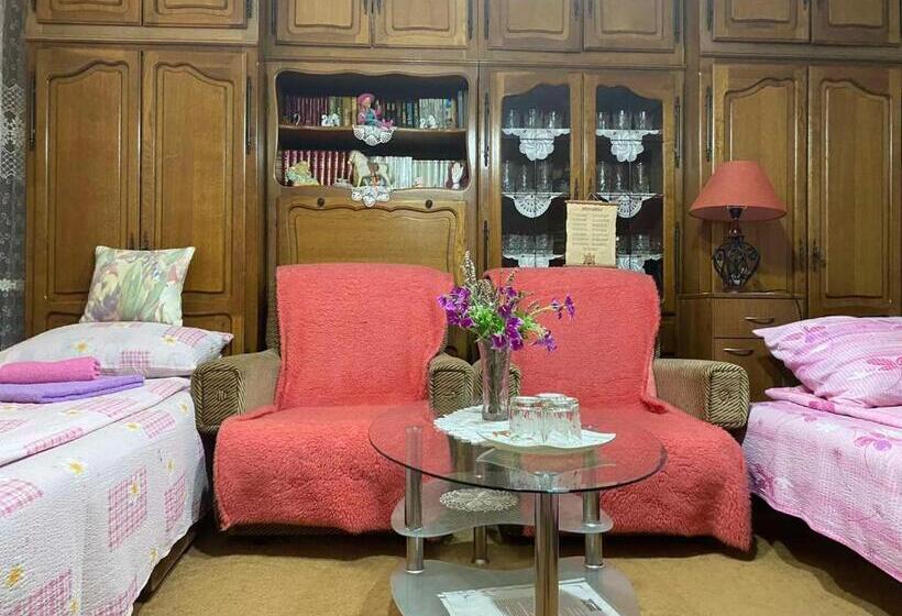 اتاق استاندارد سه نفره, Sud ,,antal I Olga