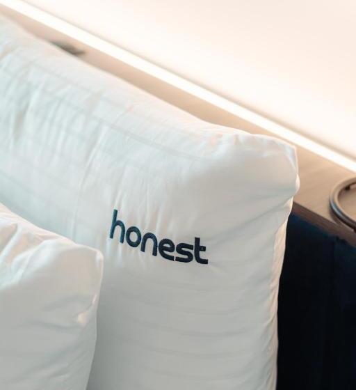 آپارتمان سوپریور 1 خوابه, Honest Ricany