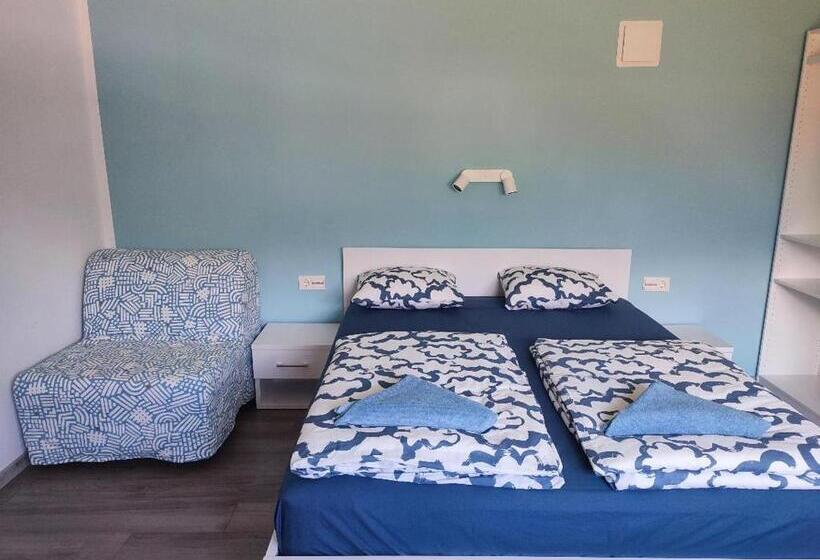 استودیوی استاندارد, Tilka`s House