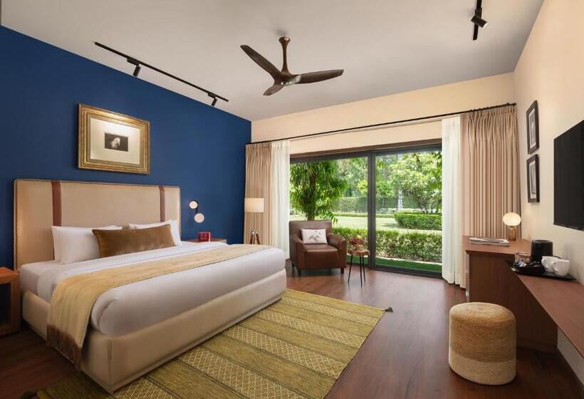 Люкс Вид на Сад, Am Hotel Kollection, Meerut