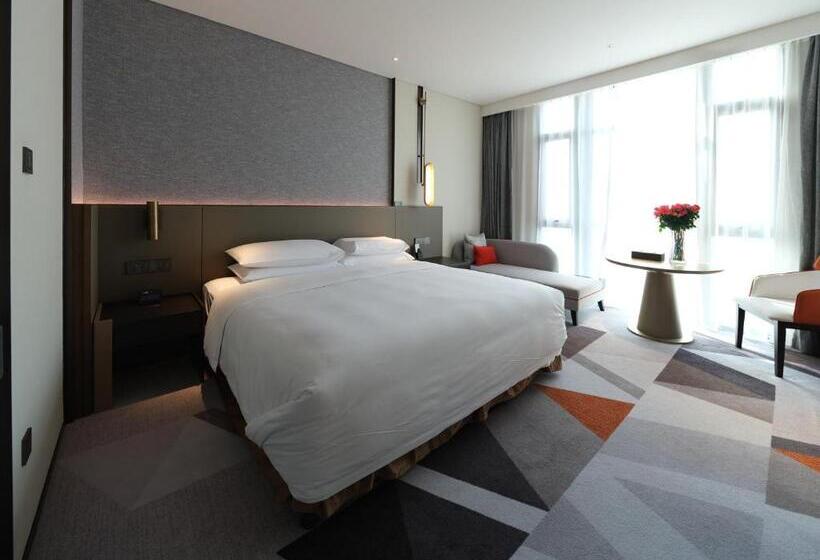 اتاق سوپریور با تخت بزرگ, The Qube Hotel Anqing