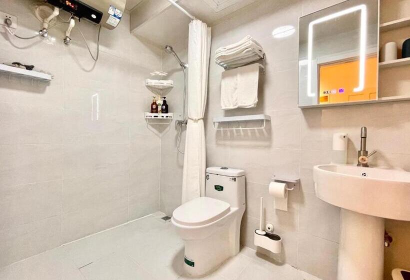 Студио Стандарт с Балконом, Mermaid S Secret Bontique Homestay