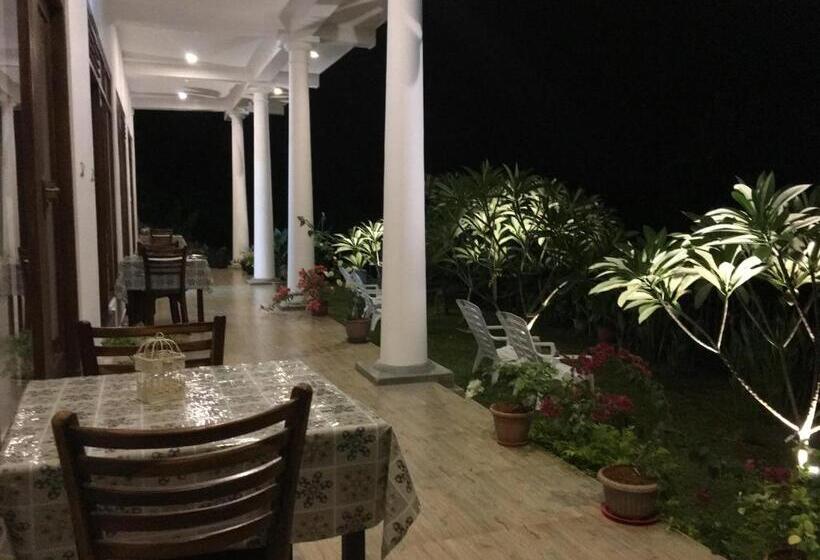 Семейный Номер Вид на Горы, Villa Kaetana Lanka Unawatuna