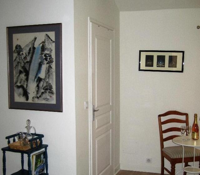 Номер Стандарт, Chambre D Hôtes Oiron, Deux Sevres   Not Near Taize, Burgundy